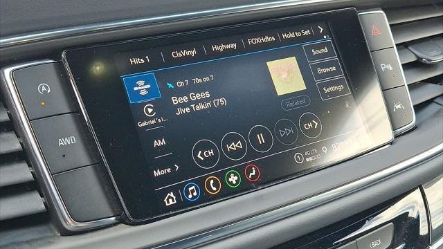 2024 Buick Enclave Essence