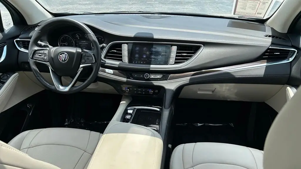 2023 Buick Enclave Essence