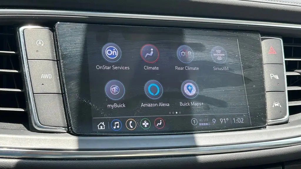 2023 Buick Enclave Essence