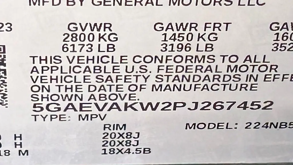 2023 Buick Enclave Essence