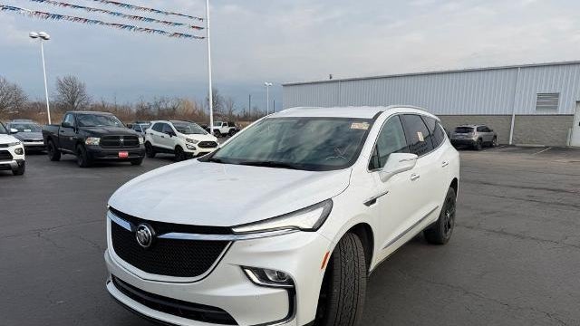 2024 Buick Enclave Essence
