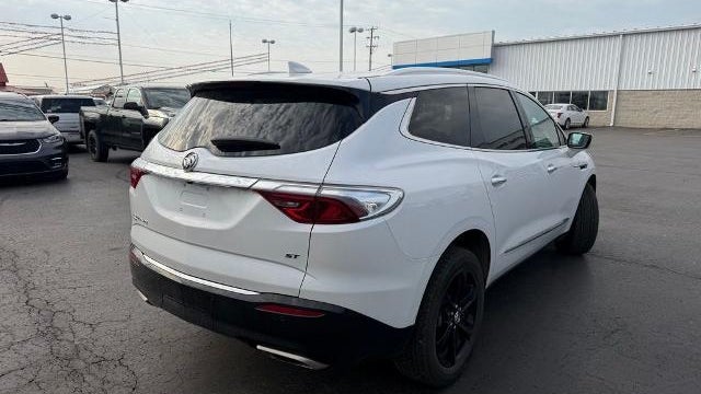 2024 Buick Enclave Essence