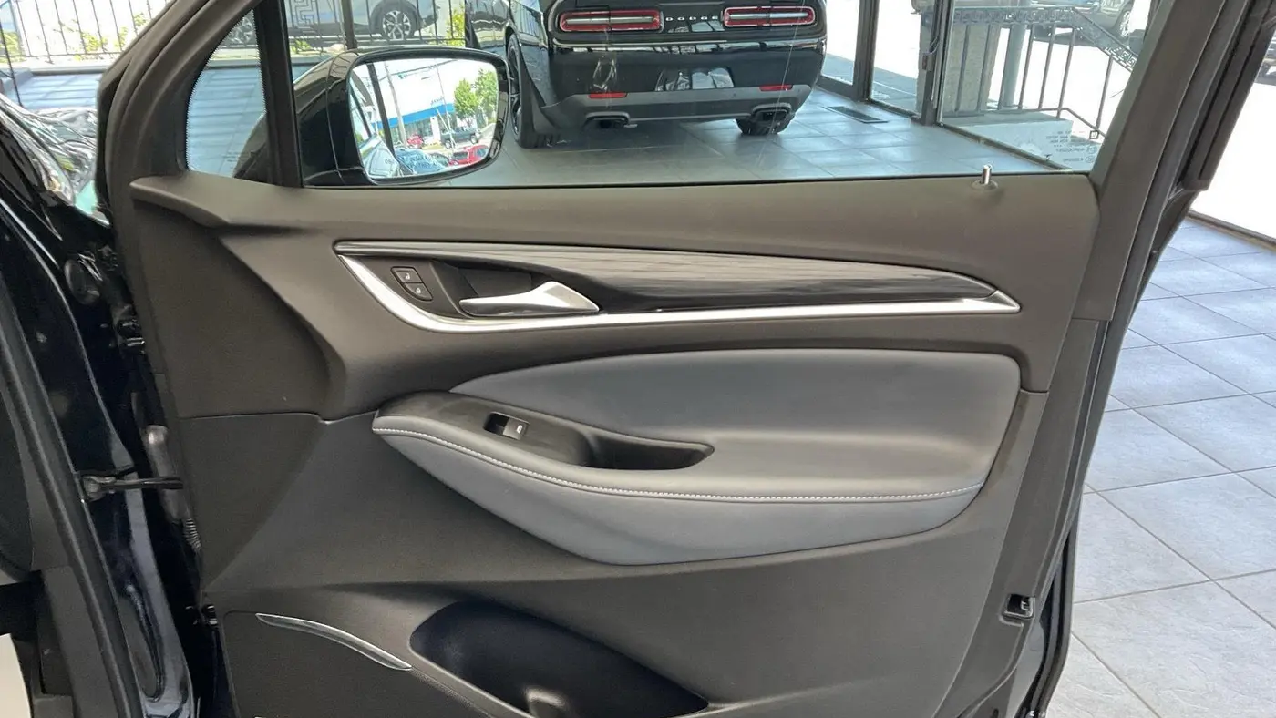 2024 Buick Enclave Essence