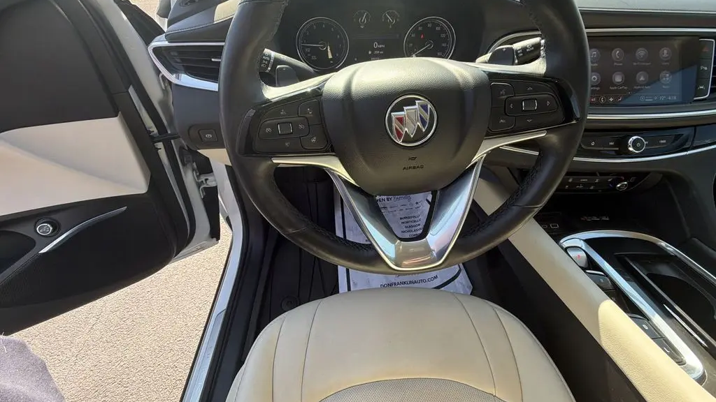 2023 Buick Enclave Essence