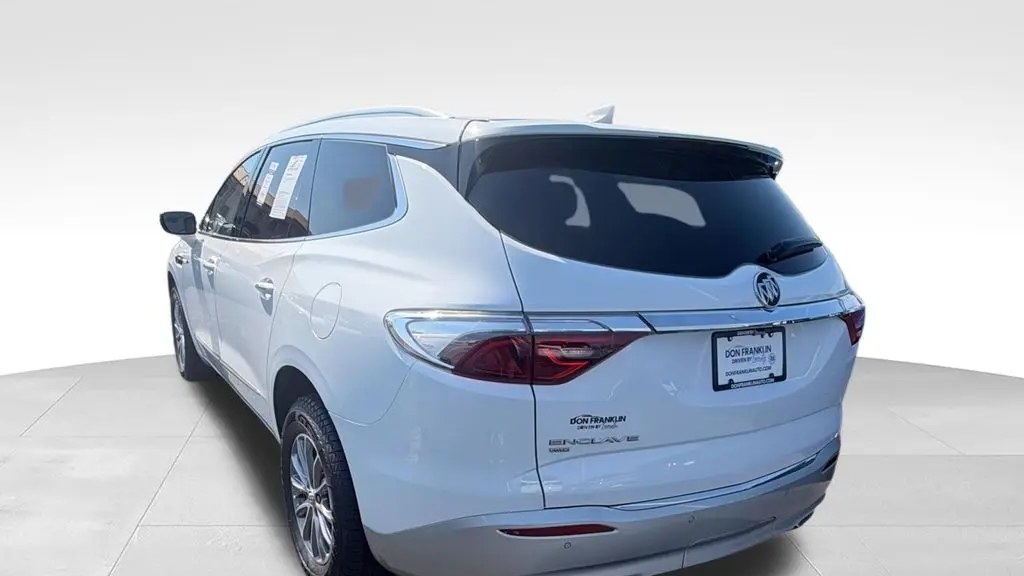 2023 Buick Enclave Essence