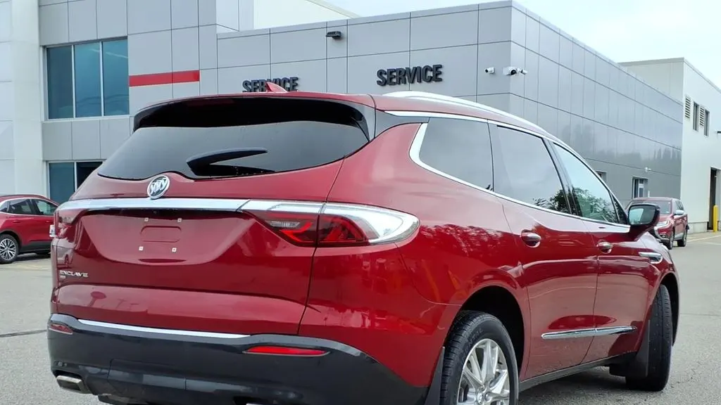 2023 Buick Enclave Essence