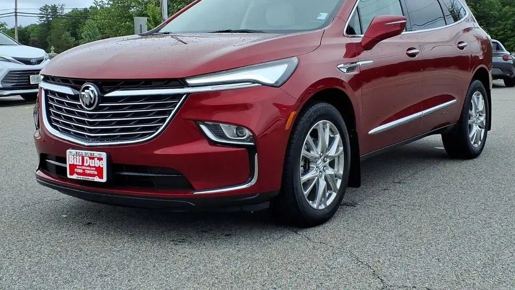 2023 Buick Enclave Essence