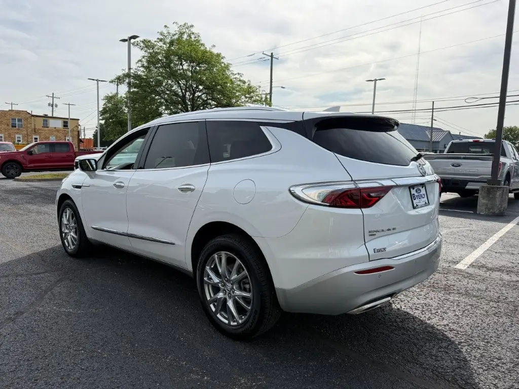 2023 Buick Enclave - $32,998