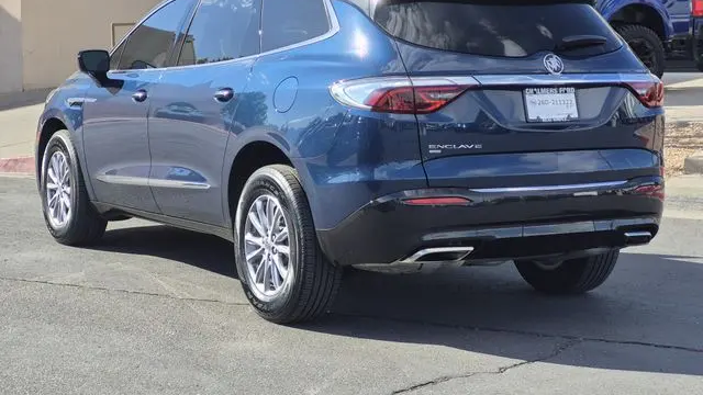 2023 Buick Enclave Essence