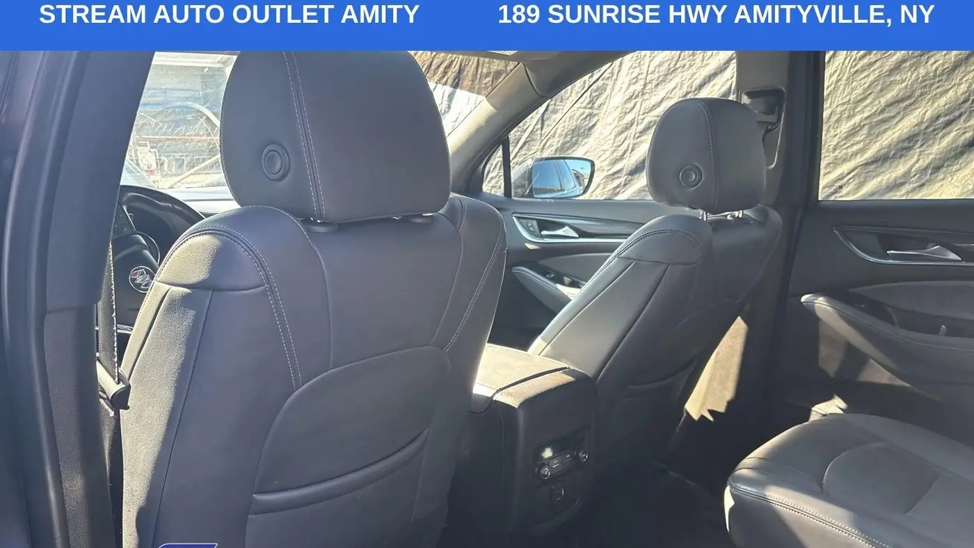 2024 Buick Enclave Essence