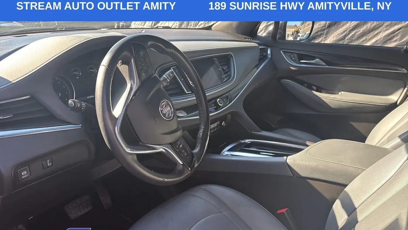 2024 Buick Enclave Essence