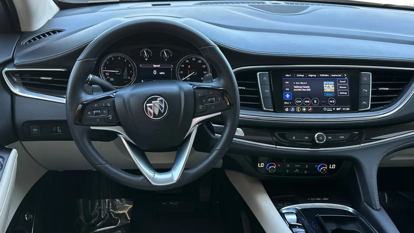 2023 Buick Enclave Essence
