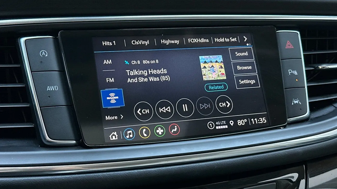 2023 Buick Enclave Essence