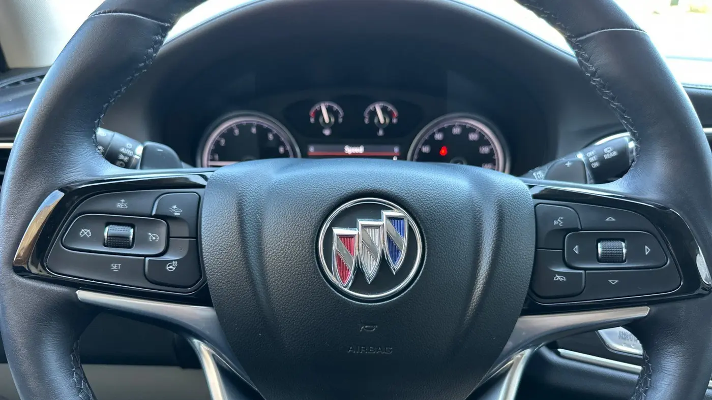 2023 Buick Enclave Essence