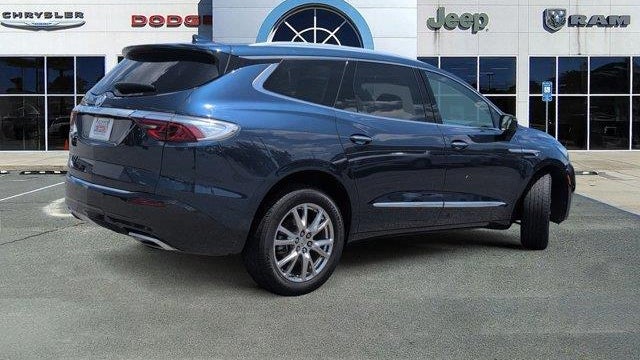 2023 Buick Enclave Premium