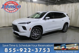 2026 Buick Enclave with Iridescent White Tricoat Exterior