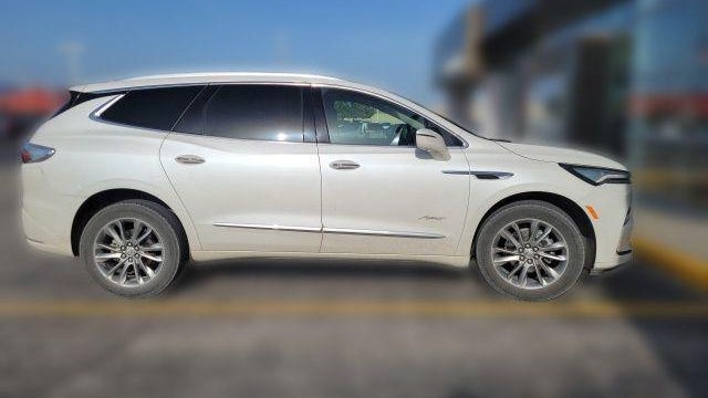 2024 Buick Enclave Avenir