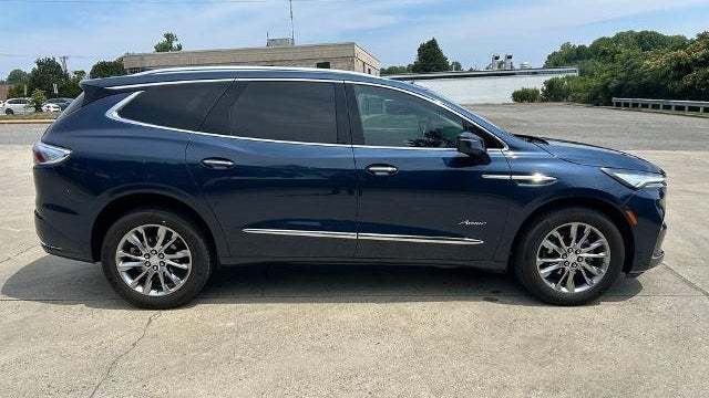 2022 Buick Enclave Avenir
