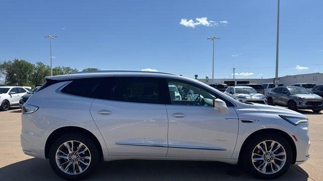 2024 Buick Enclave Avenir