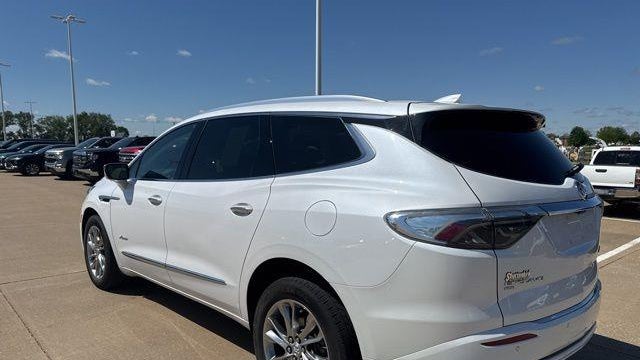 2024 Buick Enclave Avenir