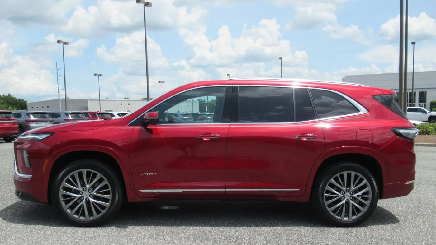 2025 Buick Enclave Avenir