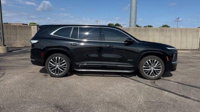 2025 Buick Enclave Avenir