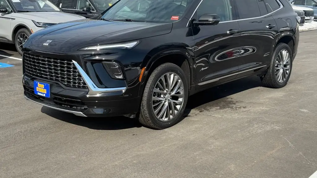 2025 Buick Enclave Avenir