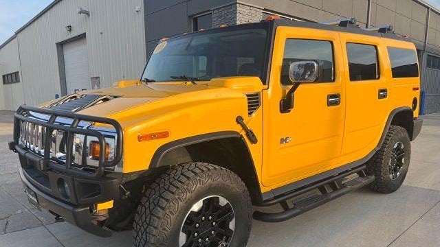 2003 HUMMER H2 Base