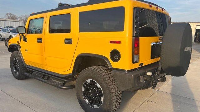 2003 HUMMER H2 Base