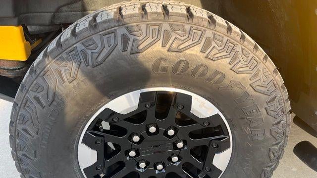2003 HUMMER H2 Base