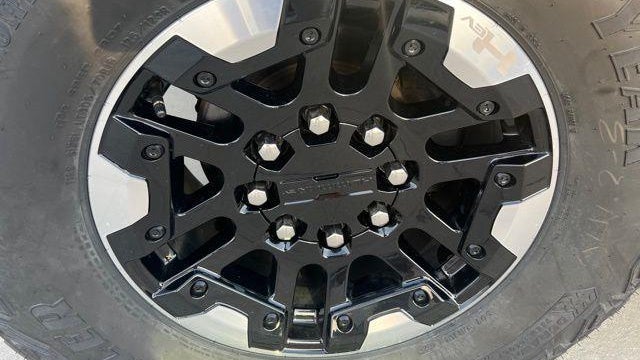2003 HUMMER H2 Base