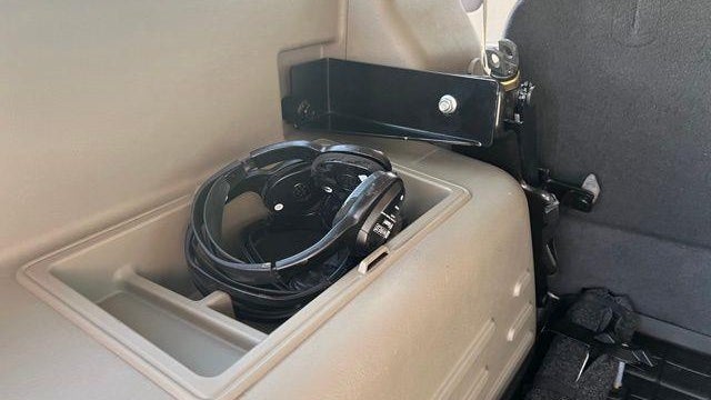 2003 HUMMER H2 Base