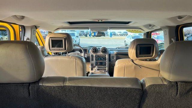 2003 HUMMER H2 Base