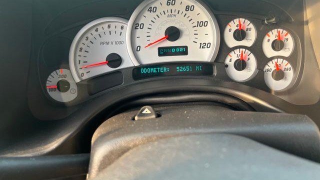 2003 HUMMER H2 Base