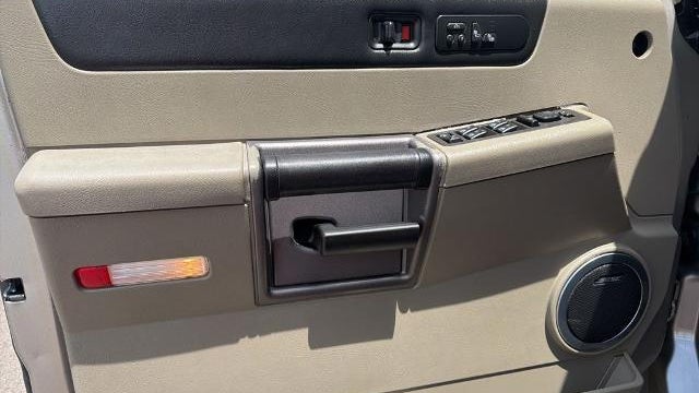 2003 HUMMER H2 Base