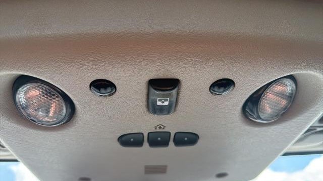 2003 HUMMER H2 Base