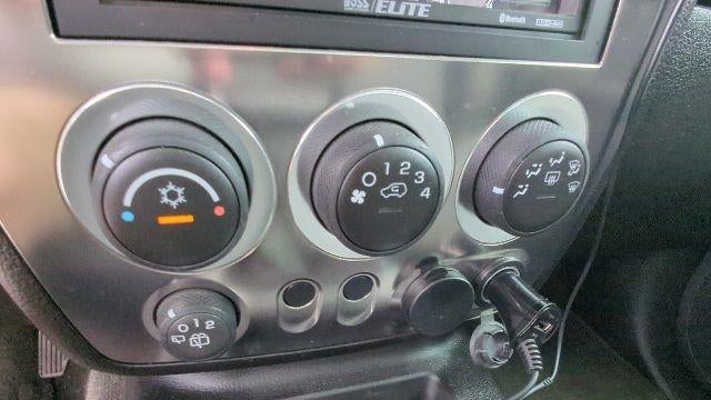 2009 HUMMER H3 Base