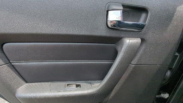 2009 HUMMER H3 Base