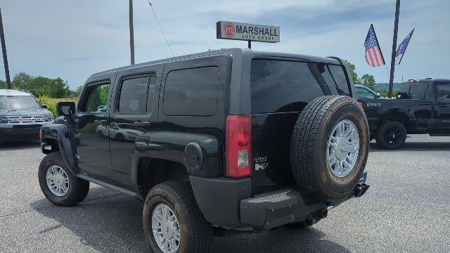 2009 HUMMER H3 Base