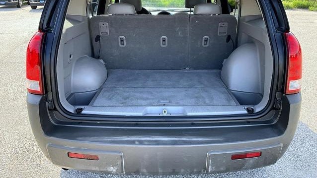 2004 Saturn Vue Base