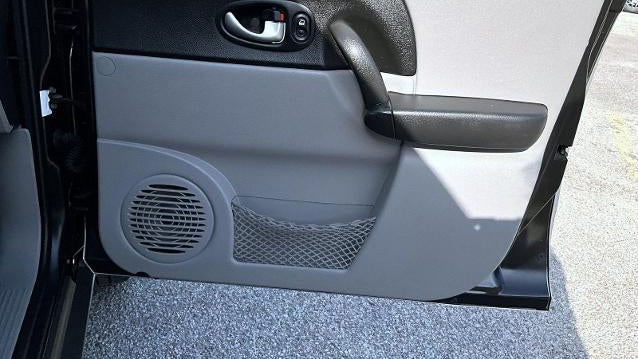 2004 Saturn Vue Base
