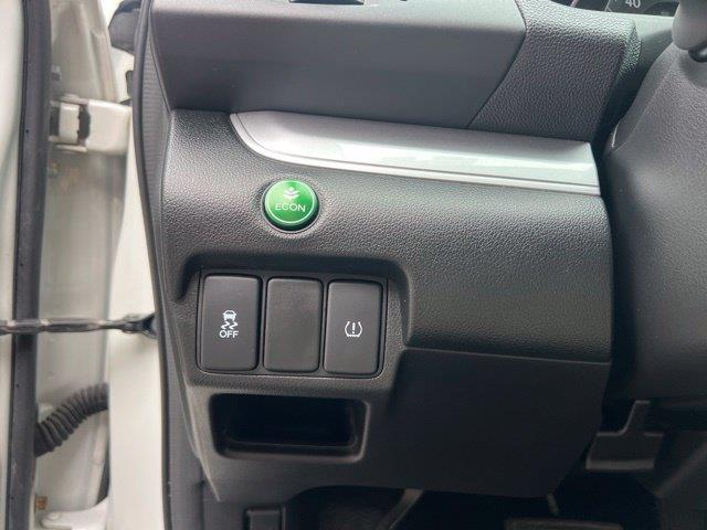 2015 Honda CR-V - $15,998