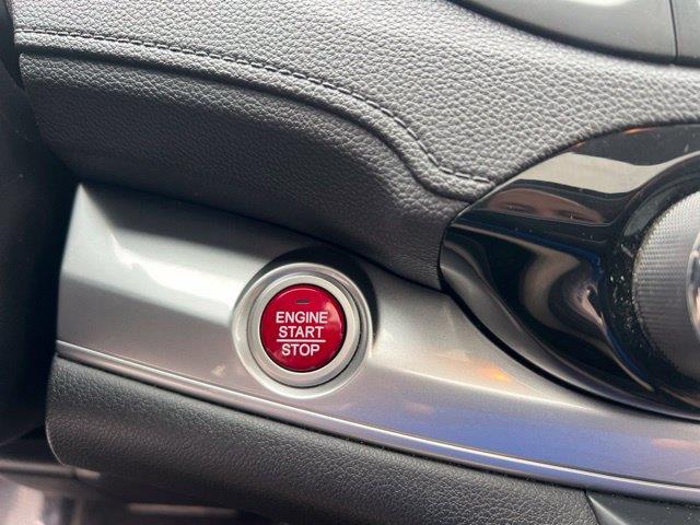 2015 Honda CR-V - $15,998