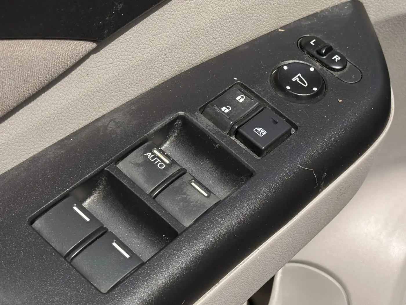 2014 Honda CR-V - $9,950
