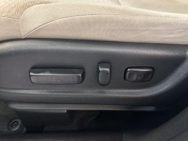 2016 Honda CR-V - $18,000