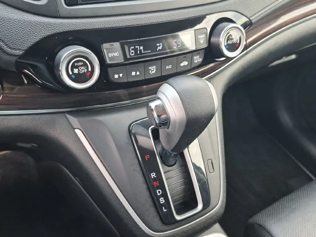 2015 Honda CR-V - $17,590