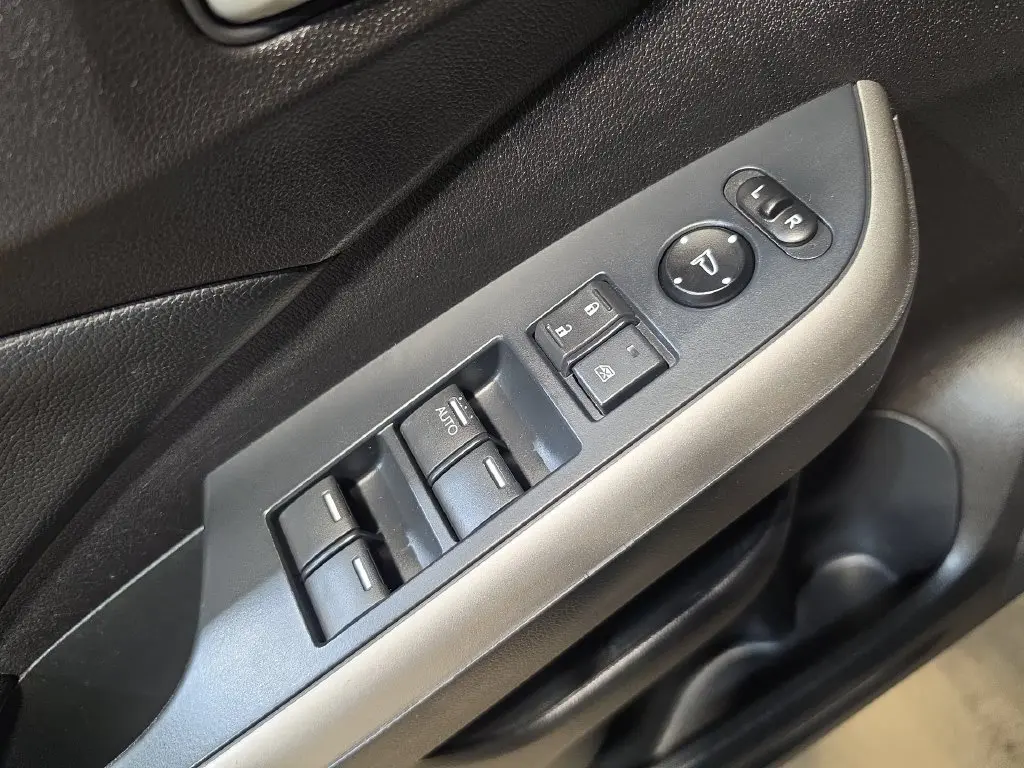 2014 Honda CR-V - $13,987