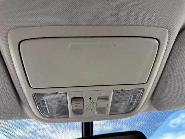 2015 Honda CR-V - $18,295