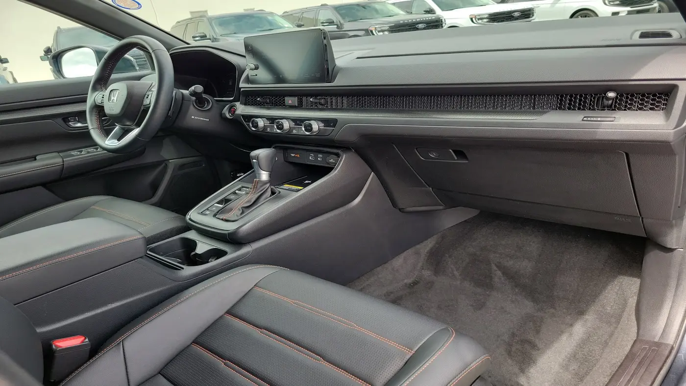 2025 Honda CR-V - $32,990
