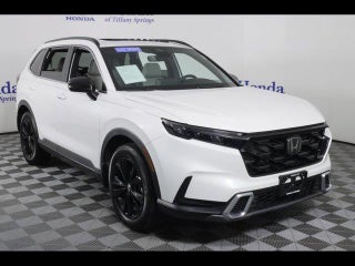 2025 Honda CR-V Hybrid with Platinum White Pearl Exterior